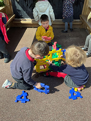 Red Oaks Primary School