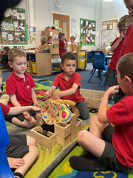 Red Oaks Primary School