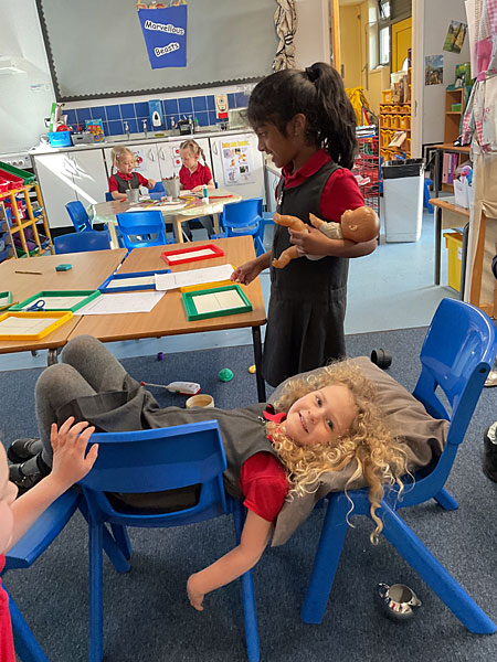 Red Oaks Primary School