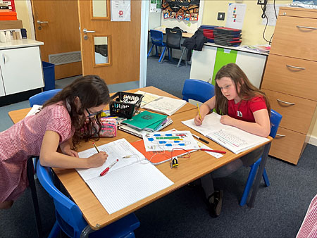 Red Oaks Primary School